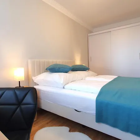Stylish 5 Min From Station